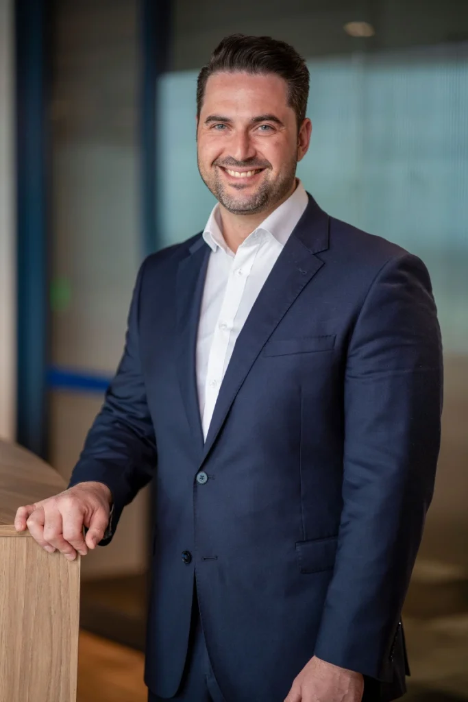 Vincent Daniele - Manager - Industrial Sales & Leasing - Lemon Baxter